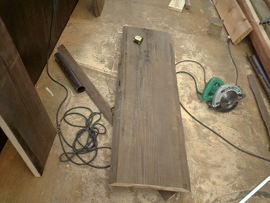 こちら只今製材中