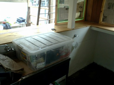 工具も箱の中に